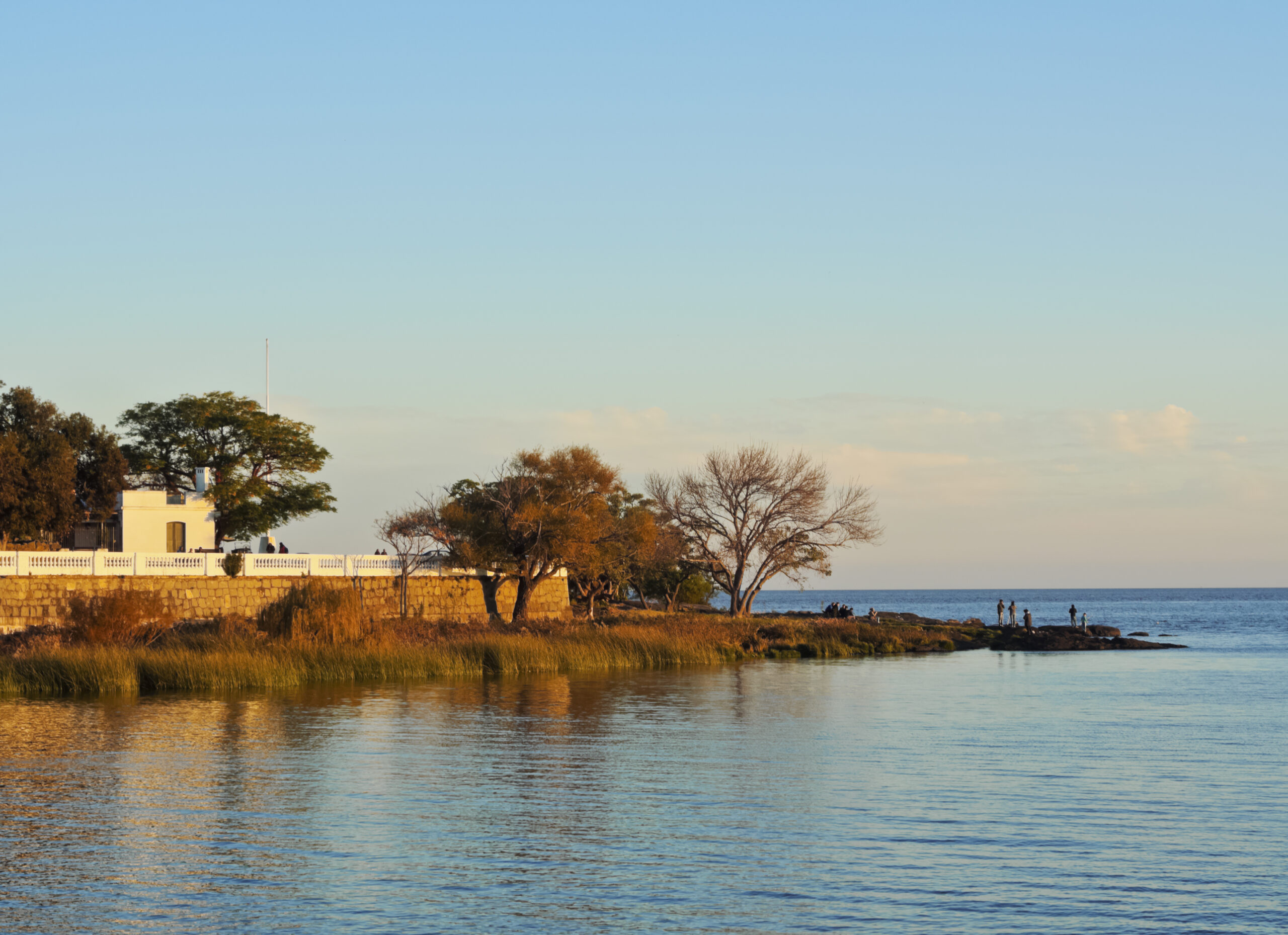 Uruguay, Colonia Department, Colonia del Sacramento, Paseo de San Gabriel on the bank of the Rio de la Plata by the end of the day.