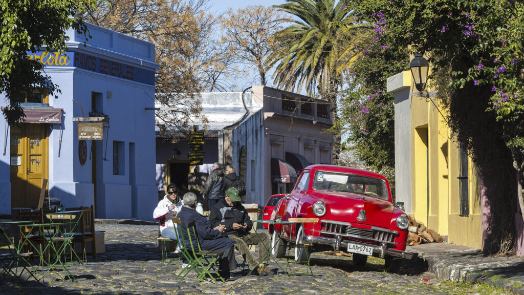 Day Tour Colonia + Aluguel de Bicicleta