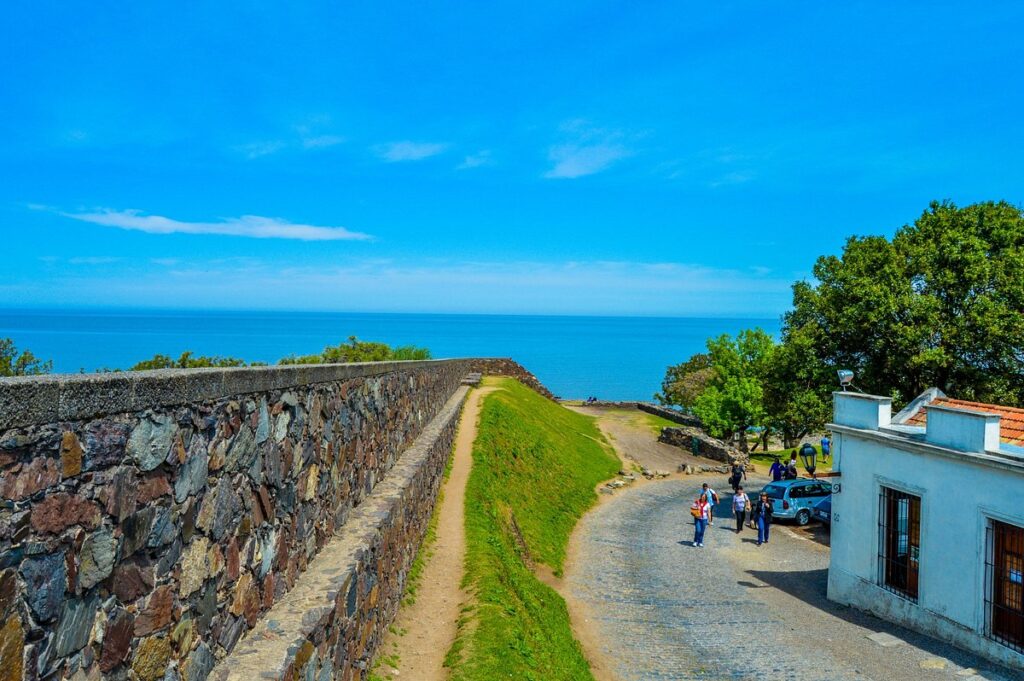 Day Tour Colonia + Aluguel de Bicicleta